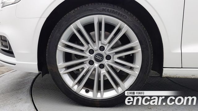 Audi A3 40 TFSI 8V - фото 4