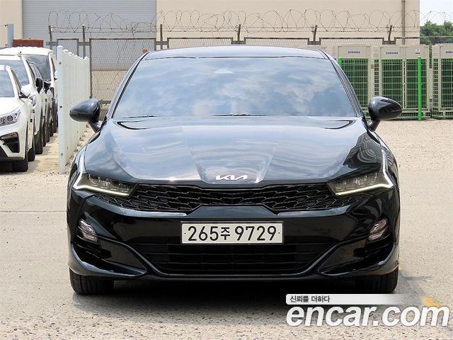 Kia K5 3-го поколения 2.0 Prestige - фото 0