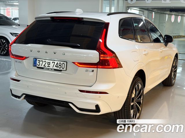 Volvo XC60 2-го поколения B5 Ultra Dark Air Sus - фото 1