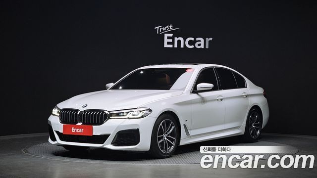 BMW 5-Series G30 520i M Sport - фото 0