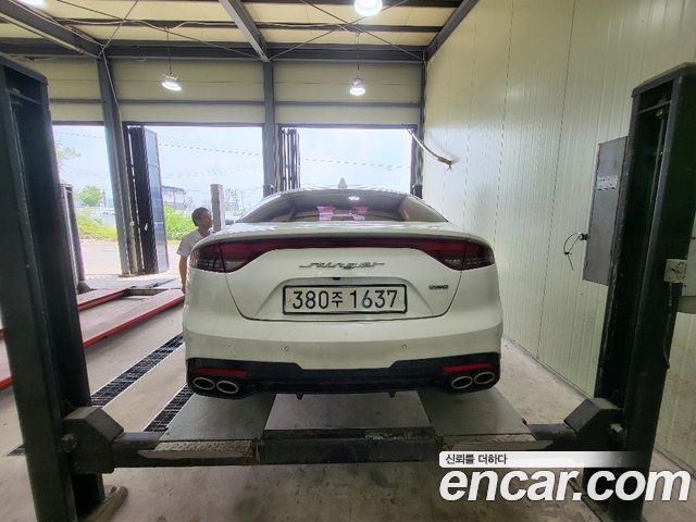 Kia Stinger 2.5 AWD Masters - фото 1