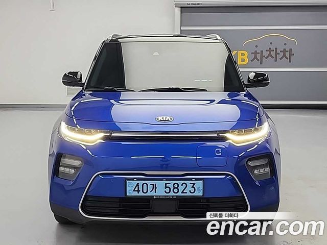 Kia Soul EV Noblesse - фото 2
