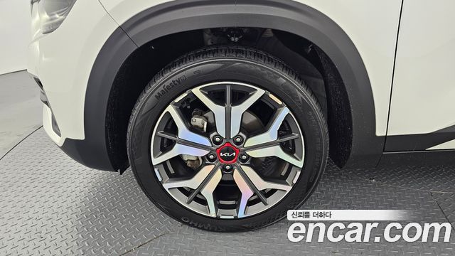 Kia Seltos Diesel 1.6 2WD Signature - фото 4