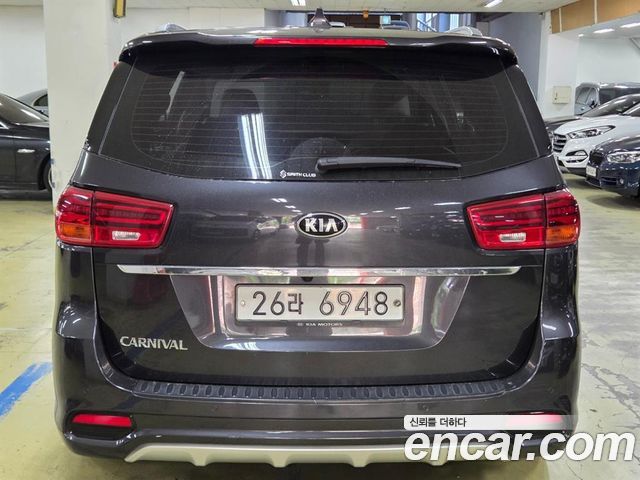 Kia Carnival Новый 9-Seater Prstige - фото 3