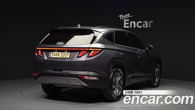 Hyundai Tucson NX4, гибрид Inspiration 2WD - фото 1