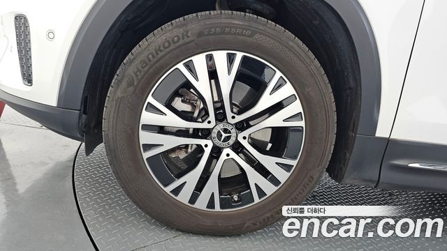 Mercedes-Benz GLB-Class X247 GLB200 d - фото 4