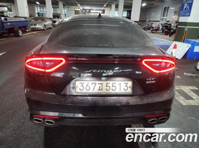 Kia Stinger 2.0 Turbo AWD Platinum - фото 2