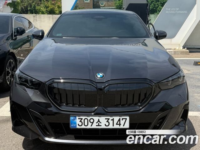 BMW 5-Series G60 530i xDrive M Sport Pro Special Edition - фото 2