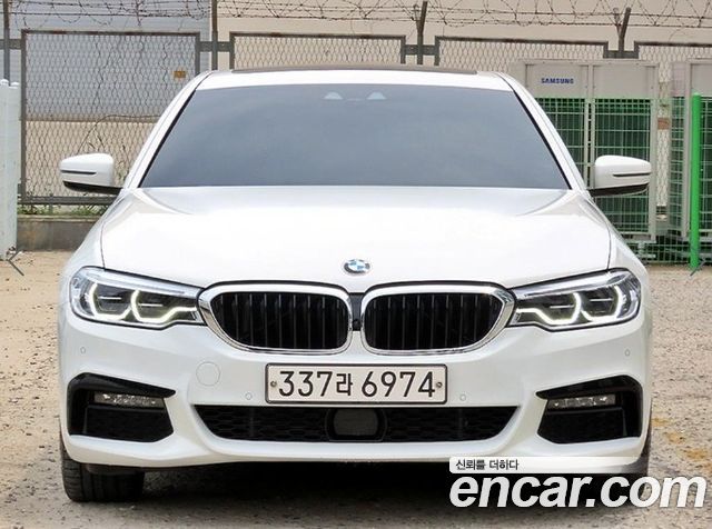 BMW 5-Series G30 530i xDrive M Sport Package Plus - фото 1