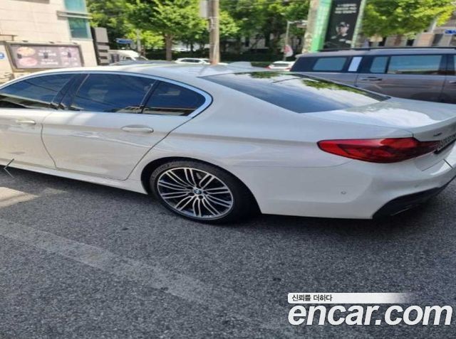 BMW 5-Series G30 530i xDrive M Sport Package Plus - фото 4