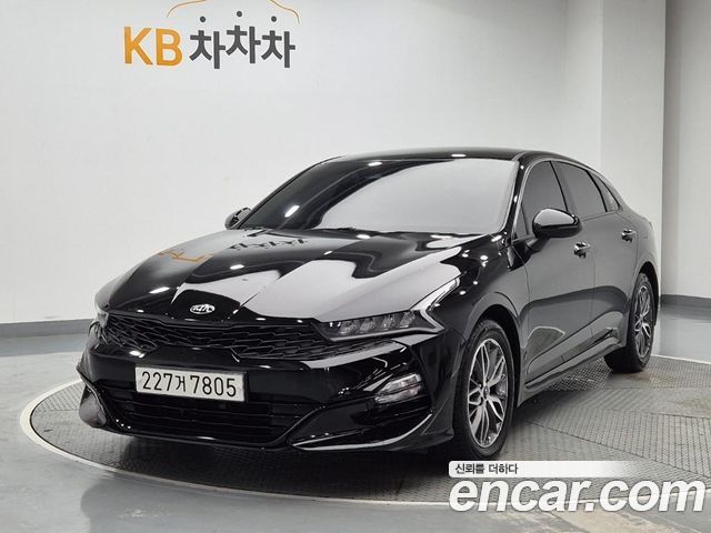 Kia K5 3-го поколения 2.0 Prestige - фото 0