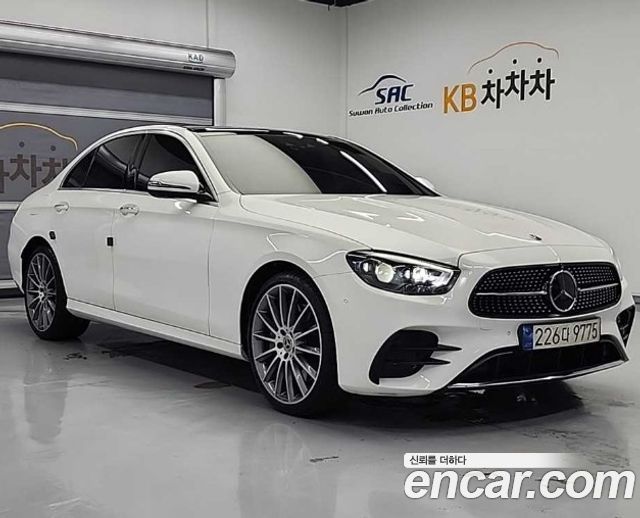 Mercedes-Benz E-Class W213 E350 4MATIC AMG Line - фото 3