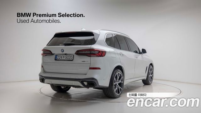 BMW X5 G05 xDrive 40i M Sport - фото 1
