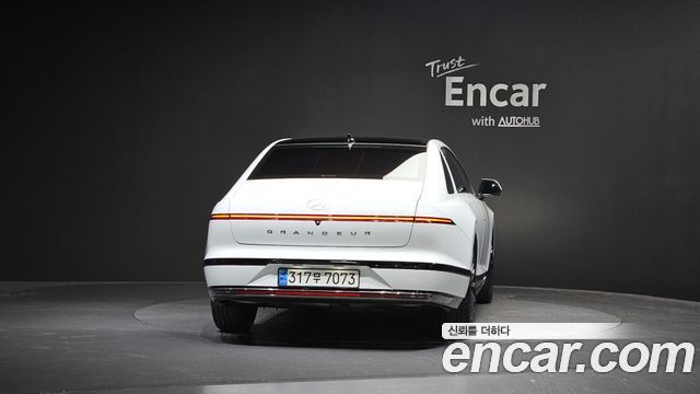 Hyundai Grandeur GN7, гибрид Calligraphy - фото 3