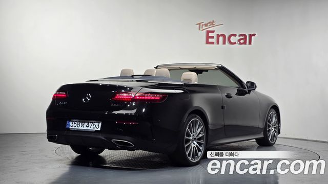 Mercedes-Benz E-Class W213 E450 4MATIC Cabriolet - фото 1
