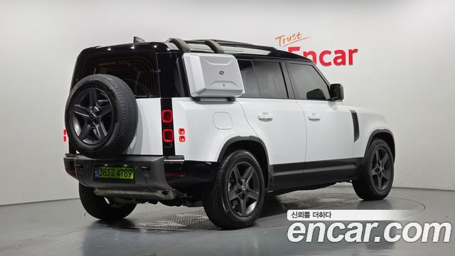 Land Rover Defender L663 110 P300 X-Dynamic SE - фото 1