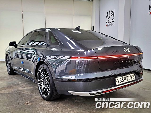 Hyundai Grandeur GN7 2,5 Gasoline 2WD Exclusive - фото 1