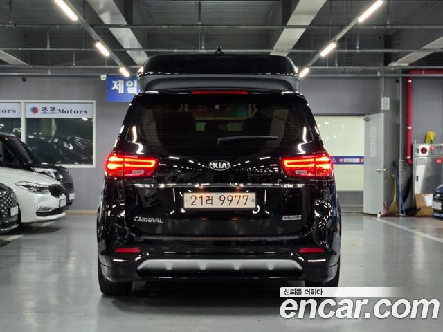 Kia Carnival Новый 9-Seater Hi-Limousine Prestige Hiroof - фото 4
