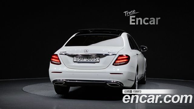 Mercedes-Benz E-Class W213 E300 Exclusive - фото 3