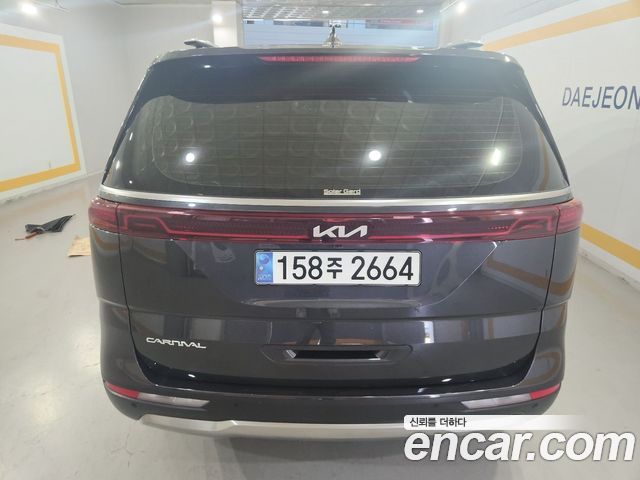 Kia Carnival 4-го поколения 9-Seater Noblesse - фото 1