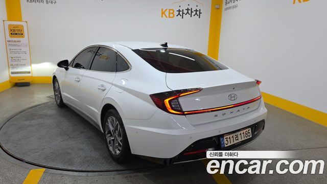Hyundai Sonata DN8 2.0 Premium Plus - фото 1