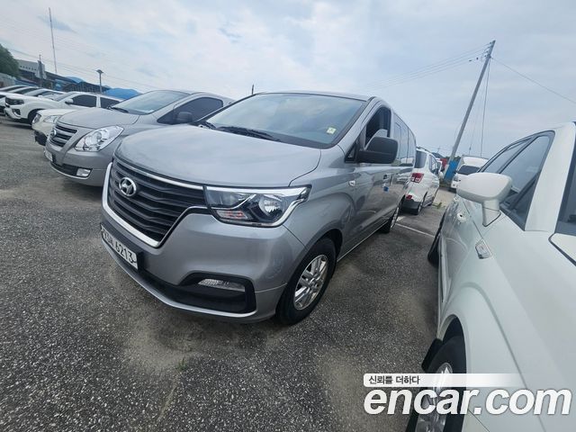 Hyundai Starex Новый Van 5-Seater Smart - фото 0