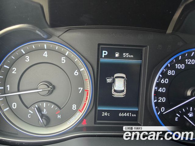Hyundai Kona 1.6 Turbo 2WD Premium - фото 2