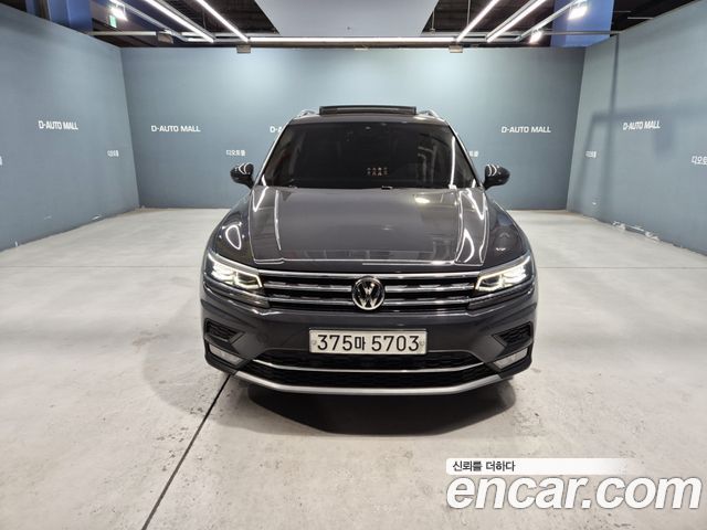 Volkswagen Tiguan 2-го поколения 2.0 TDI Prestige - фото 1