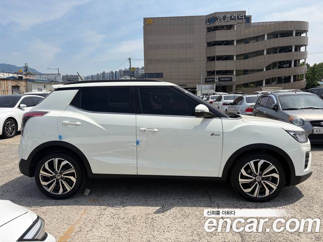 SsangYong Tivoli Gasoline 1.5 2WD V3 - фото 3
