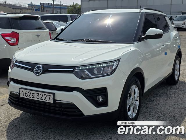 SsangYong Tivoli Gasoline 1.5 2WD V3 - фото 0