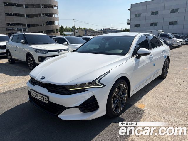 Kia K5 3-го поколения 2.0 Prestige - фото 0