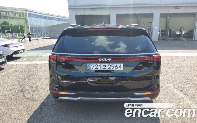 Kia Carnival 4-го поколения Gasoline 11-Seater Signature - фото 4