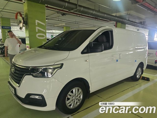 Hyundai Starex Новый Van 3-Seater Smart - фото 1