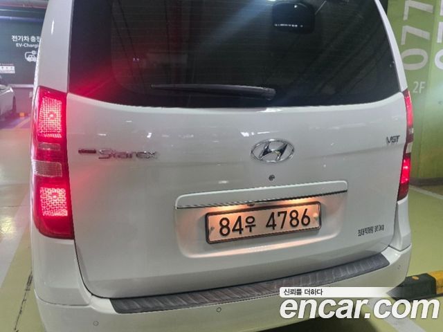 Hyundai Starex Новый Van 3-Seater Smart - фото 2