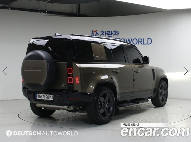 Land Rover Defender L663 110 P300 X-Dynamic SE - фото 1