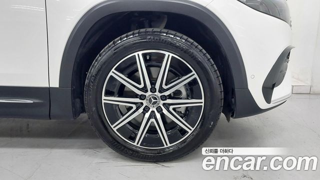 Mercedes-Benz EQB X243 EQB300 4MATIC AMG Line - фото 4