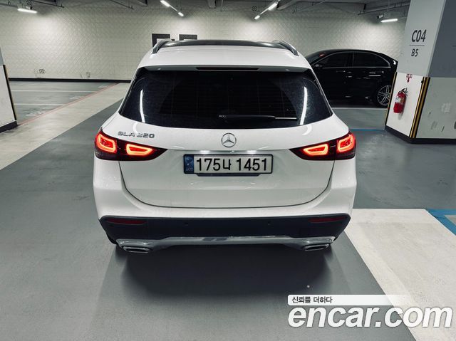 Mercedes-Benz GLA-Class H247 GLA220 - фото 3