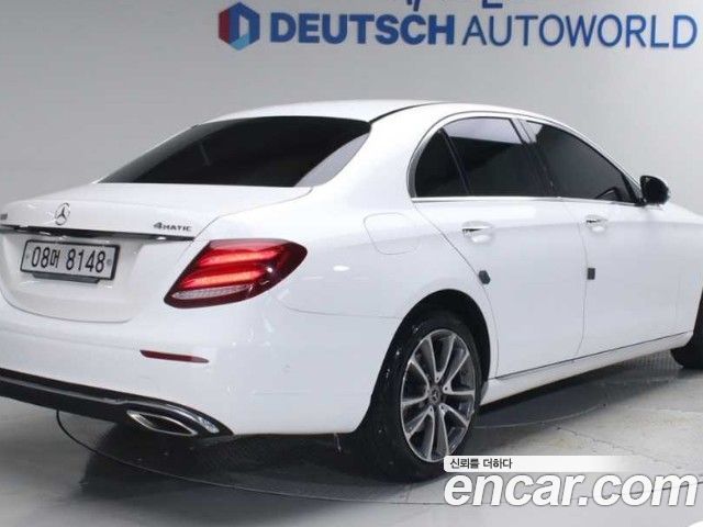 Mercedes-Benz E-Class W213 E300 4MATIC Avnatgarde - фото 3