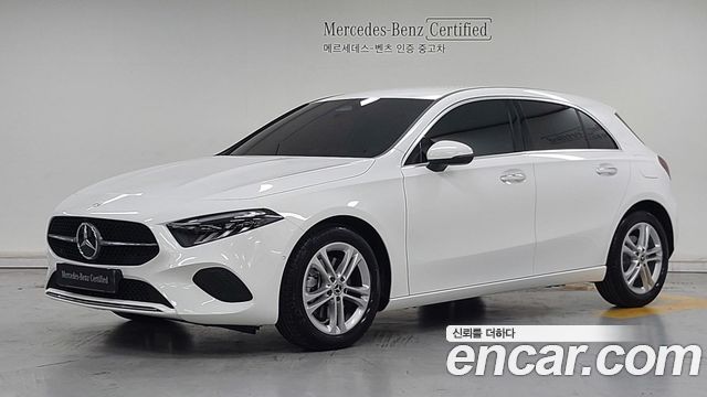 Mercedes-Benz A-Class W177 A220 Hatchback - фото 0