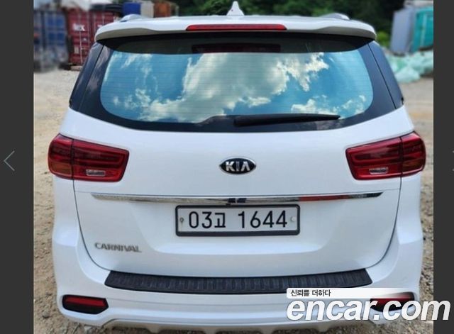 Kia Carnival Новый 9-Seater Noblesse Special - фото 1