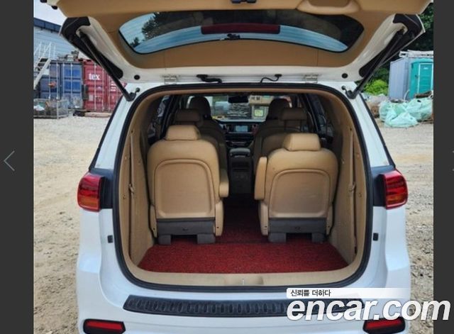 Kia Carnival Новый 9-Seater Noblesse Special - фото 2