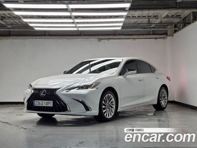 Lexus ES 7-го поколения Luxury Plus - фото 0
