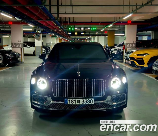 Bentley Flying Spur 3-го поколения 4.0 Azure - фото 0