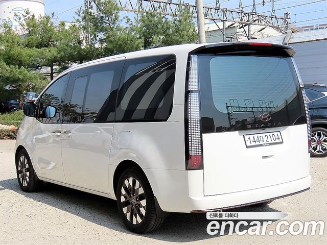 Hyundai Staria Lounge 9-Seater Prestige - фото 2