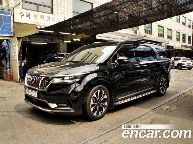 Kia Carnival 4-го поколения 9-Seater Signature - фото 1