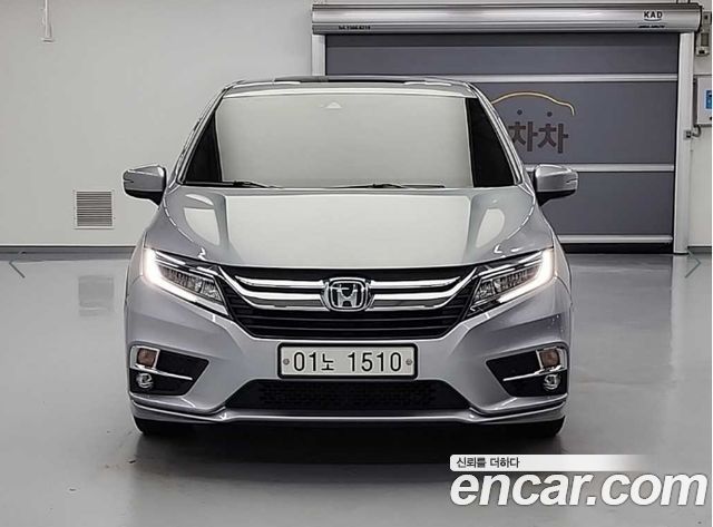 Honda Odyssey 3.5 5th - фото 1