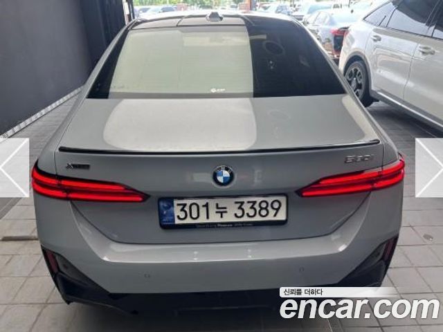 BMW 5-Series G60 520i Special Edition - фото 3
