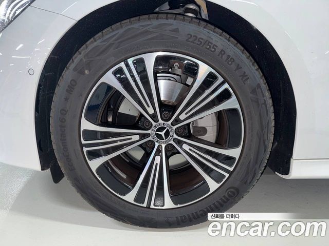 Mercedes-Benz E-Class W214 E200 Avantgarde - фото 4