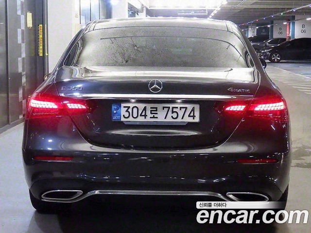 Mercedes-Benz E-Class W213 E350 4MATIC AMG Line - фото 3