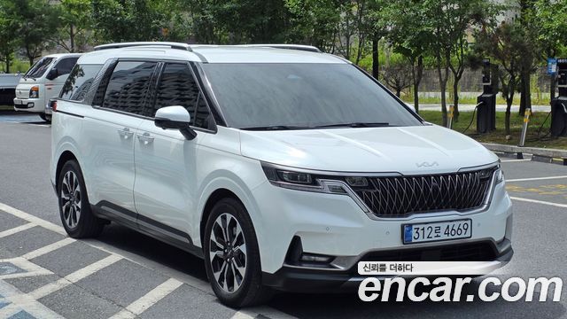 Kia Carnival 4-го поколения 9-Seater Signature - фото 1